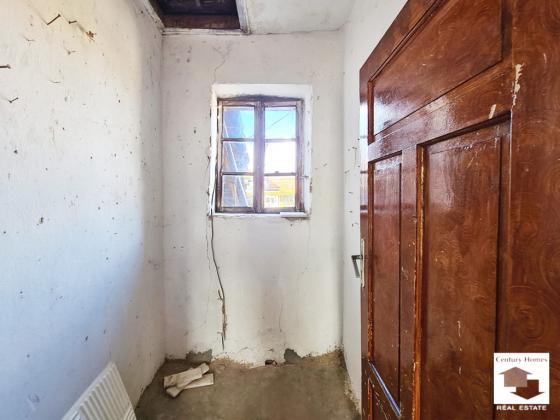 Image No.12-3 Bed House for sale