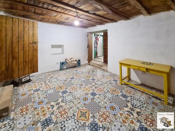 Image No.8-3 Bed House for sale