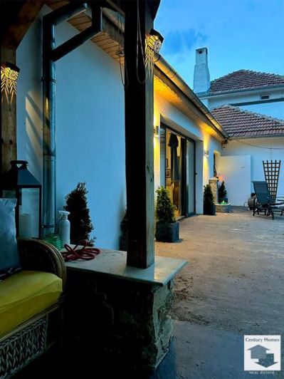 Image No.30-3 Bed House for sale