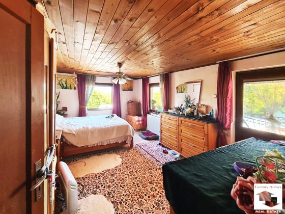 Image No.13-4 Bed House for sale