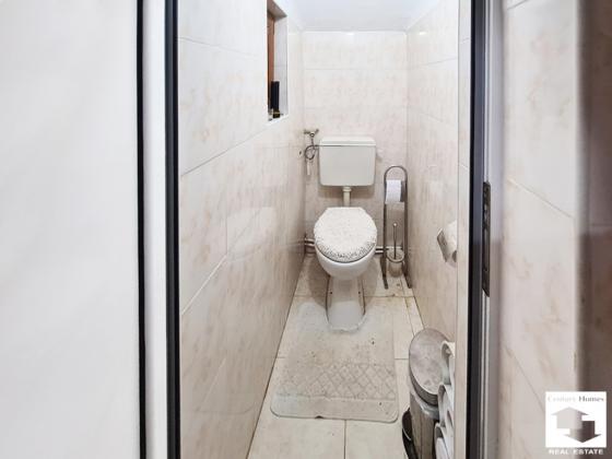 Image No.8-4 Bed House for sale