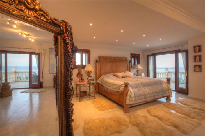 Image No.25-4 Bed Villa for sale