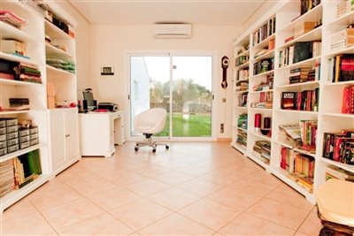 310-villa-for-sale-in-trebaluger-4232-large