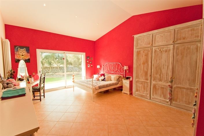 Image No.18-7 Bed Villa for sale