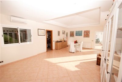 310-villa-for-sale-in-trebaluger-4244-large