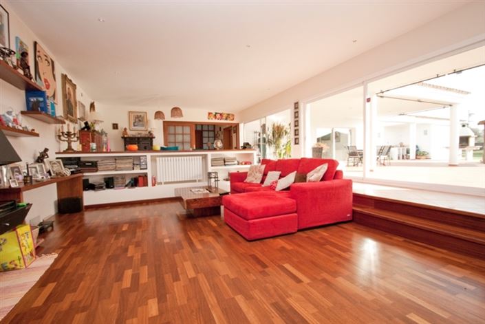 Image No.8-7 Bed Villa for sale