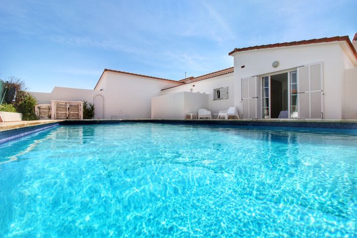 Image No.25-3 Bed Villa for sale