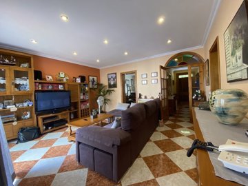 571-town-house-for-sale-in-es-castell-13398-l