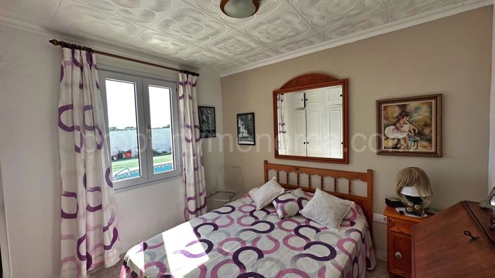 Image No.6-5 Bed Villa for sale