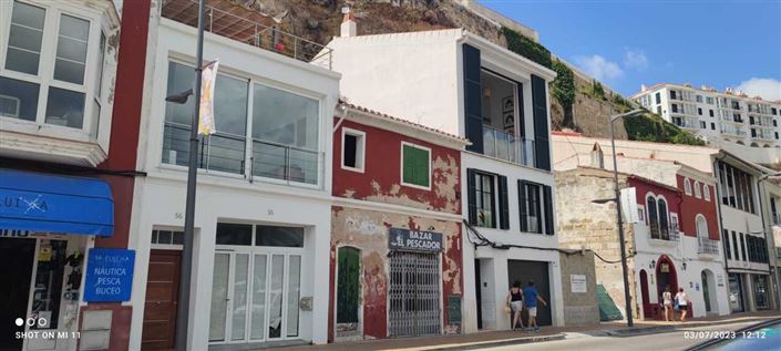 Image No.17-3 Bed Townhouse for sale