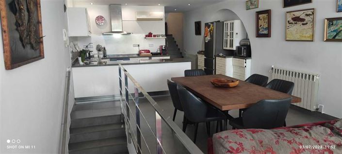 Image No.18-3 Bed Townhouse for sale