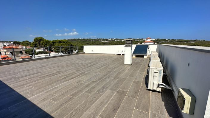 Image No.29-3 Bed Villa for sale