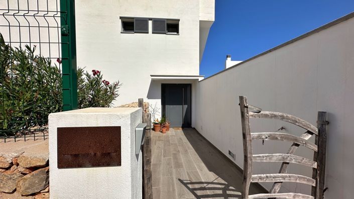 Image No.37-3 Bed Villa for sale