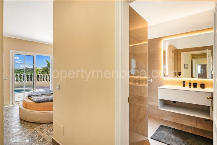 Image No.14-4 Bed Villa for sale