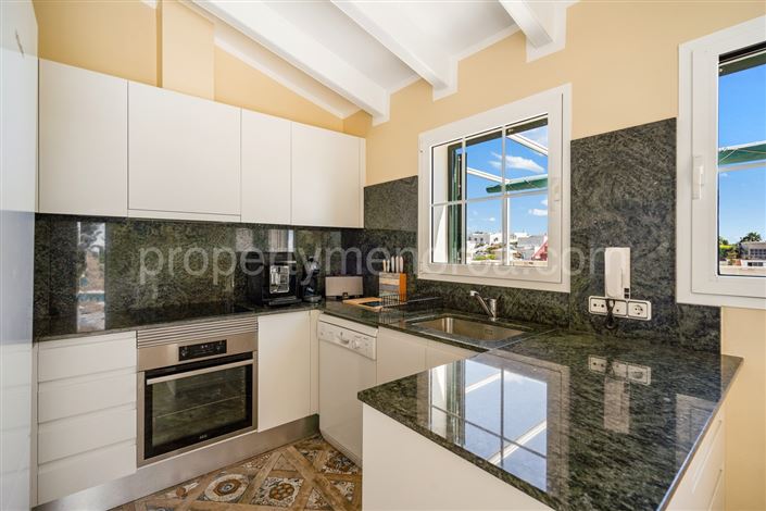 Image No.4-4 Bed Villa for sale