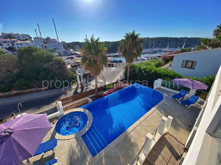 Image No.38-5 Bed Villa for sale