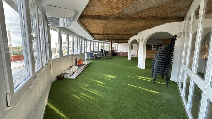 Image No.25-3 Bed Commercial for sale