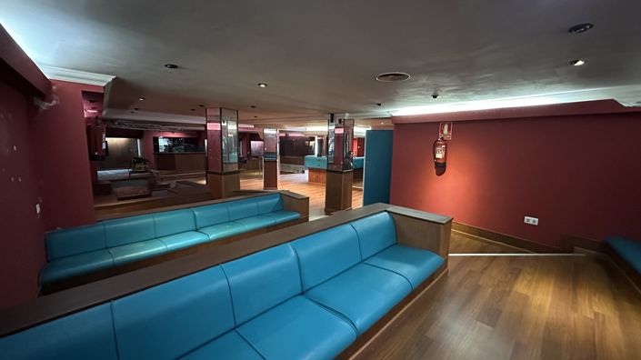 Image No.35-3 Bed Commercial for sale