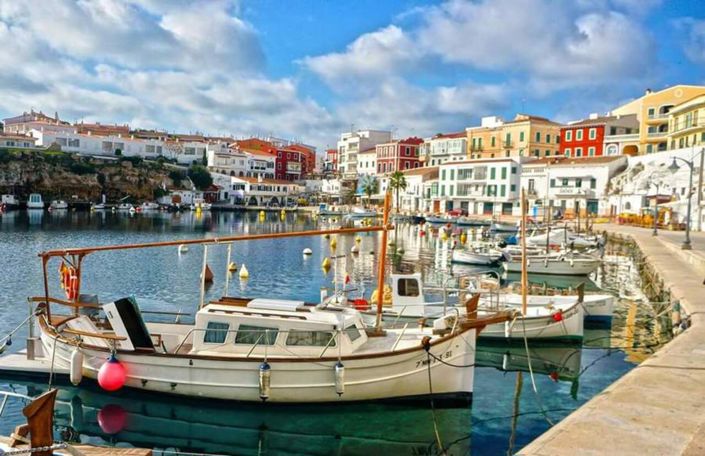 Image No.40-3 Bed Commercial for sale