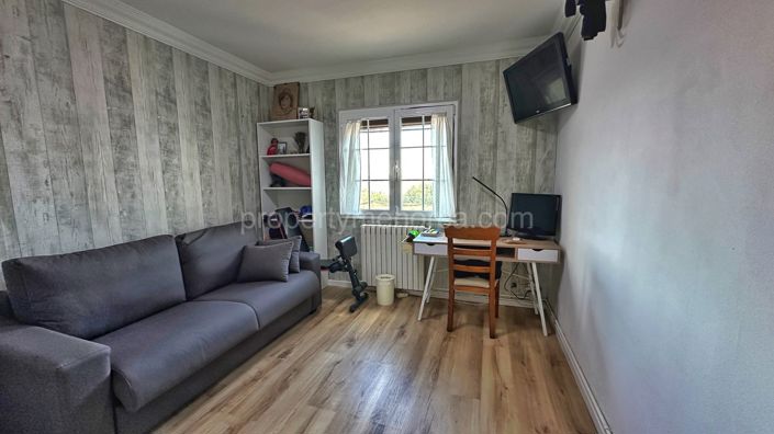 Image No.27-5 Bed Villa for sale