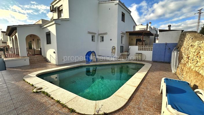 Image No.44-5 Bed Villa for sale