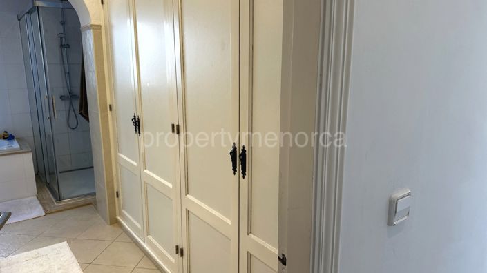 Image No.25-4 Bed Villa for sale