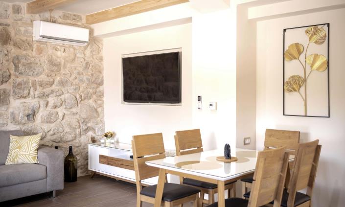 Image No.5-2 Bed House for sale