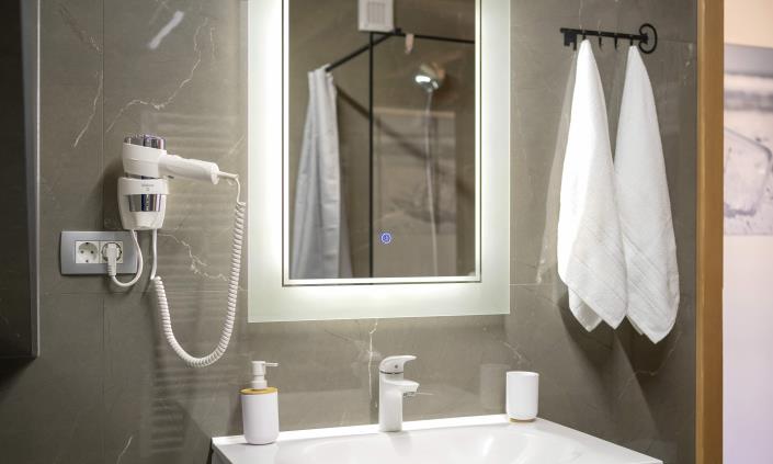 Image No.7-2 Bed House for sale