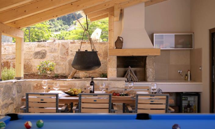 Image No.10-2 Bed House for sale