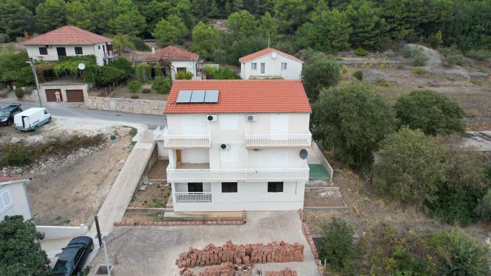 Image No.3-8 Bed Apartment for sale