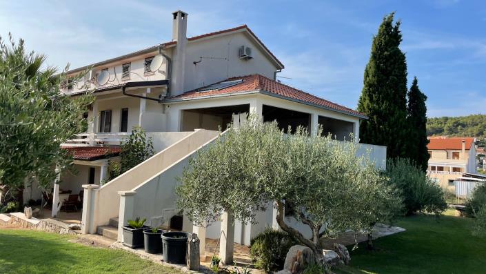 Image No.14-4 Bed Apartment for sale