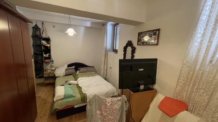 Image No.10-5 Bed House for sale