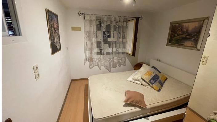 Image No.13-5 Bed House for sale