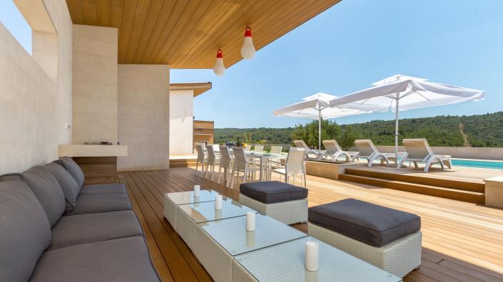 Image No.6-Maison / Villa de 5 chambres à vendre à Gdinj