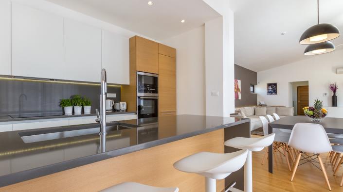 Image No.11-Maison / Villa de 5 chambres à vendre à Gdinj