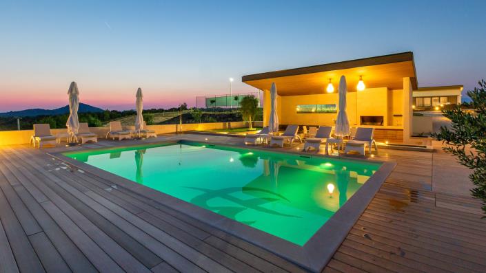 Image No.20-Maison / Villa de 5 chambres à vendre à Gdinj