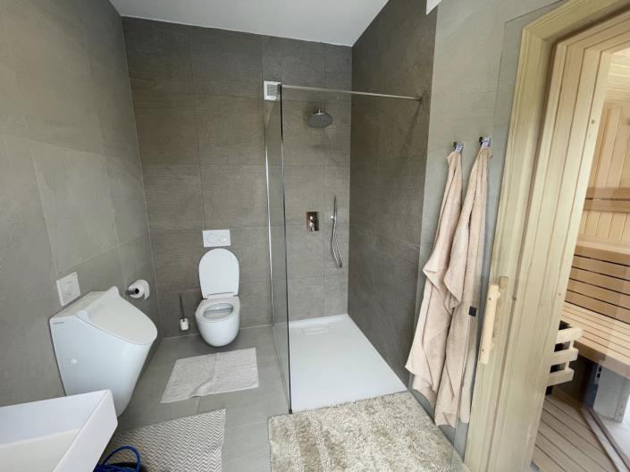 Image No.15-5 Bed Villa / Detached for sale