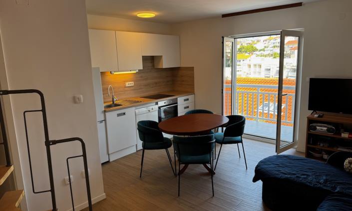 Image No.10-3 Bed Apartment for sale