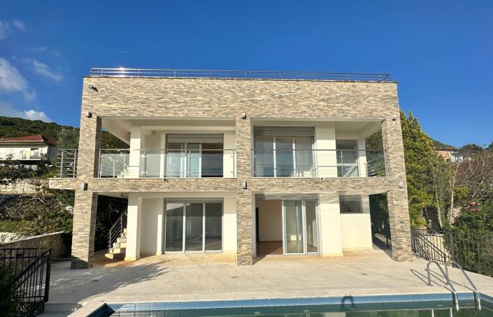 Image No.14-4 Bed House for sale