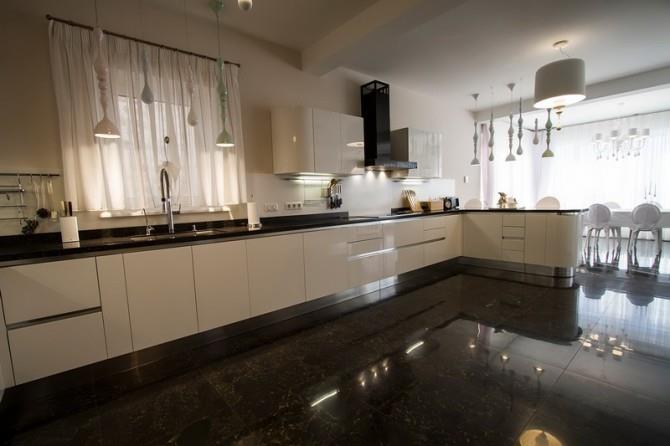 Image No.14-Villa de 4 chambres à vendre à Budva