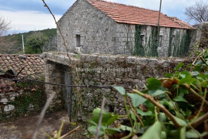 Image No.7-3 Bed Farmhouse for sale