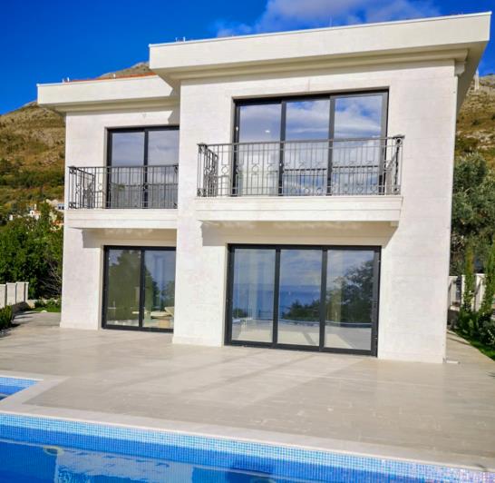 Image No.2-Villa de 3 chambres à vendre à Budva