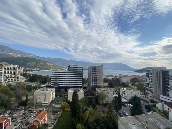 Image No.18-3 Bed Apartment for sale