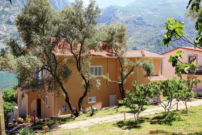 Image No.2-Villa à vendre à Kotor