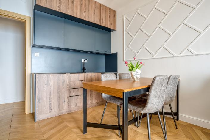 Image No.11-3 Bed Flat for sale