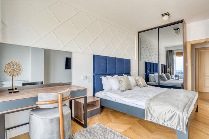 Image No.13-3 Bed Flat for sale