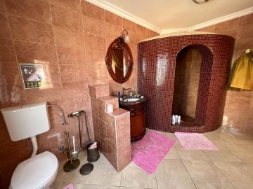 Prodaje-se-vila-sa-bazenom-u-Baru--10391--8-