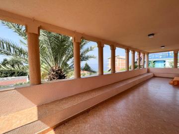 Prodaje-se-vila-sa-bazenom-u-Baru--10391--11-