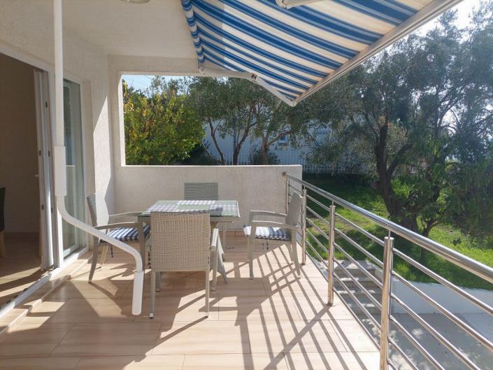 Image No.7-6 Bed House for sale