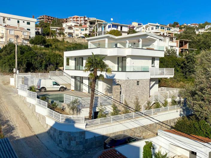 Image No.7-Villa de 4 chambres à vendre à Bar